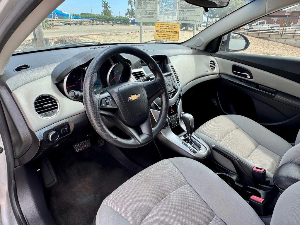 used 2013 Chevrolet Cruze car, priced at $5,490