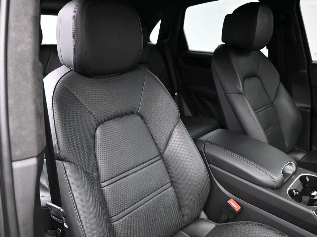 used 2023 Porsche Cayenne car, priced at $115,900