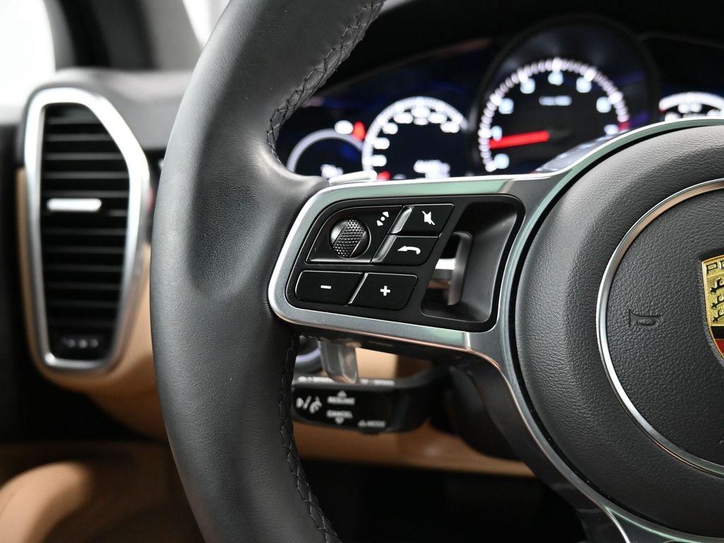 used 2022 Porsche Cayenne car, priced at $59,901