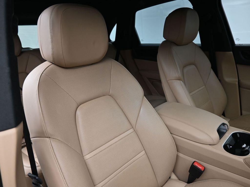 used 2019 Porsche Cayenne car, priced at $37,901