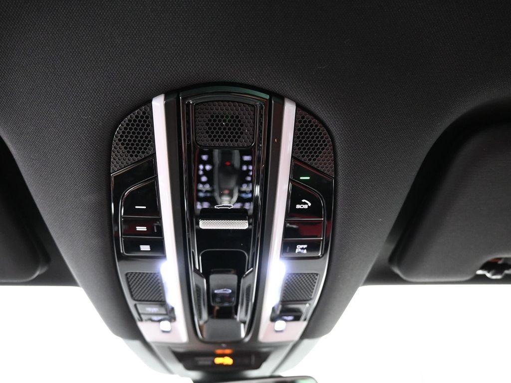 used 2022 Porsche Cayenne car, priced at $62,900