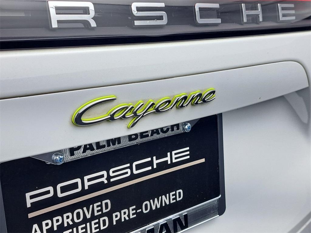 used 2021 Porsche Cayenne E-Hybrid car, priced at $59,900