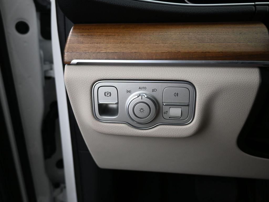 used 2025 Mercedes-Benz GLE 350 car, priced at $60,900