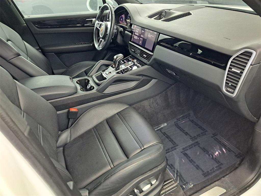used 2021 Porsche Cayenne E-Hybrid car, priced at $68,500