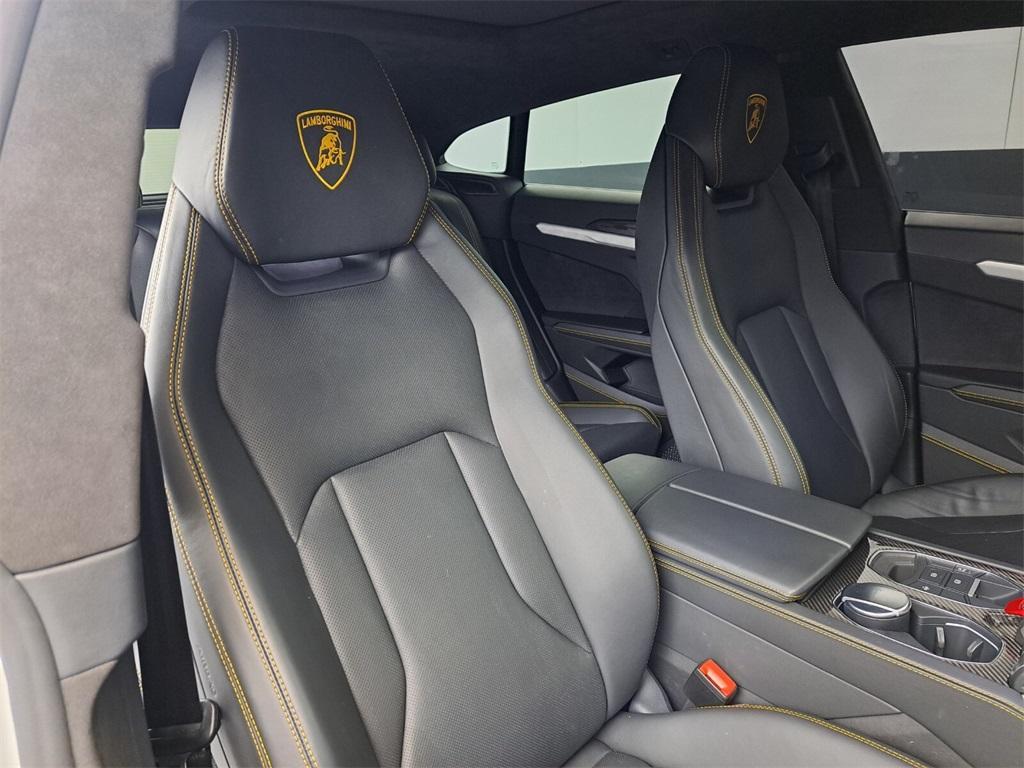 used 2019 Lamborghini Urus car, priced at $161,900
