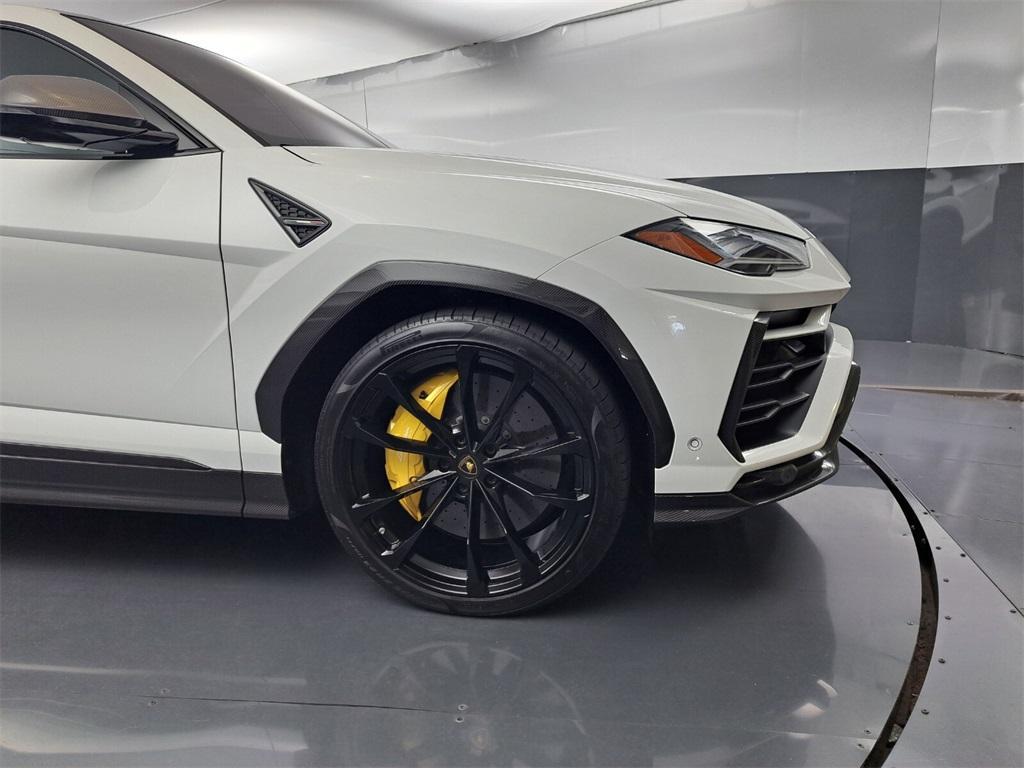used 2019 Lamborghini Urus car, priced at $161,900
