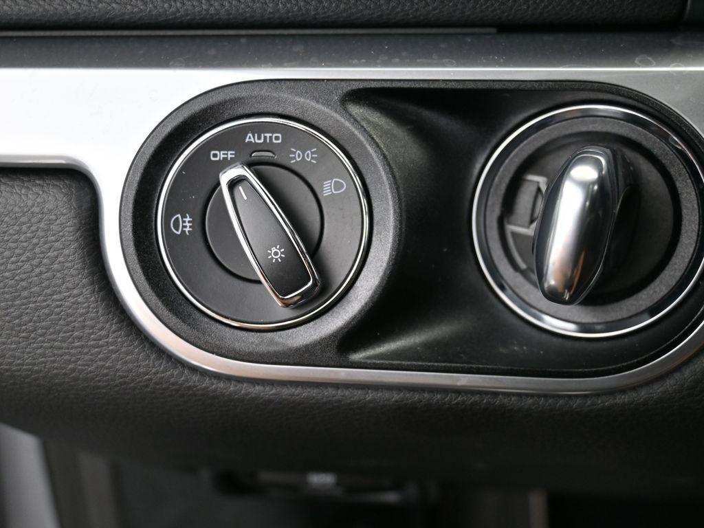 used 2025 Porsche 718 Boxster car, priced at $109,900