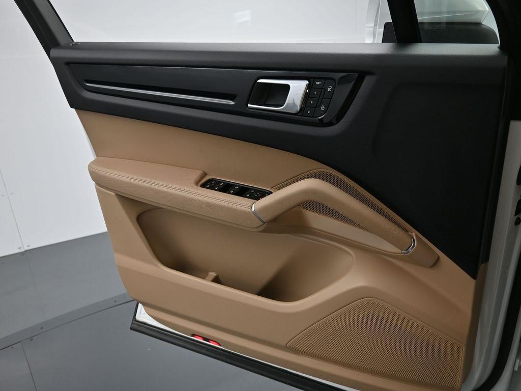 used 2023 Porsche Cayenne car, priced at $71,900