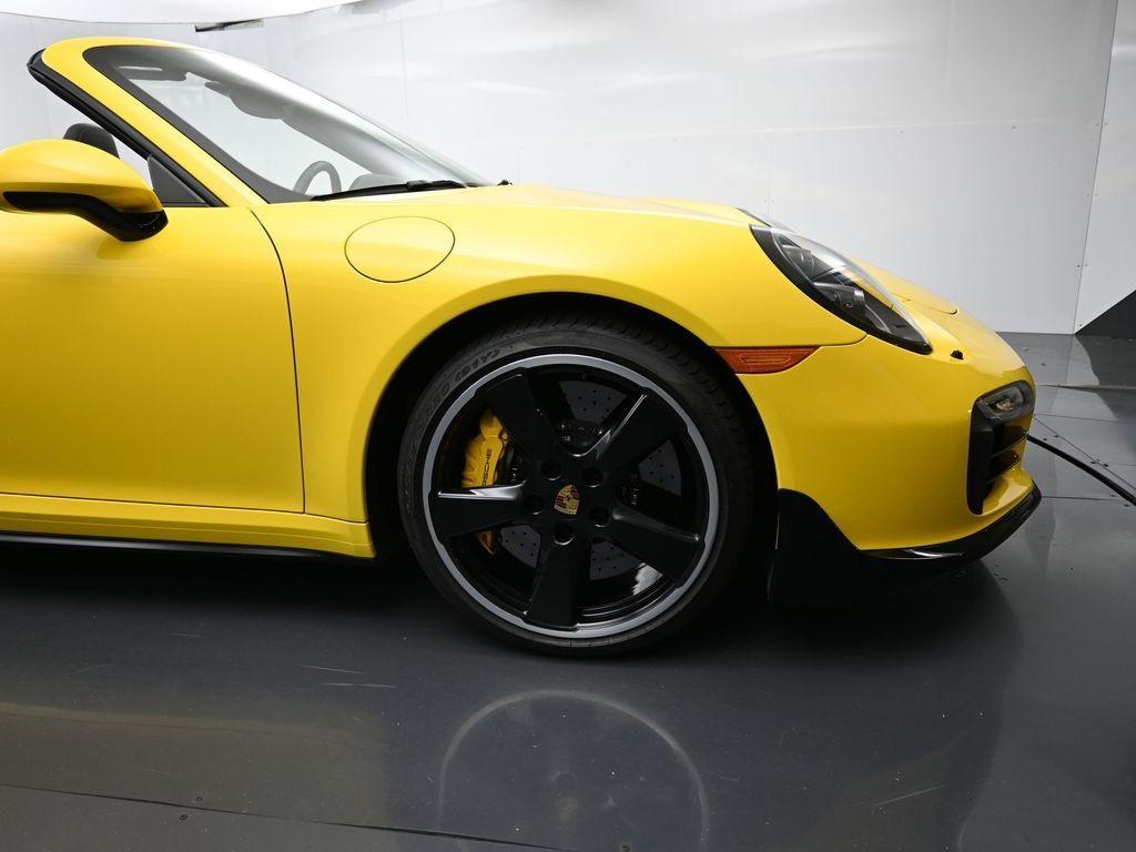 used 2016 Porsche 911 car, priced at $165,900