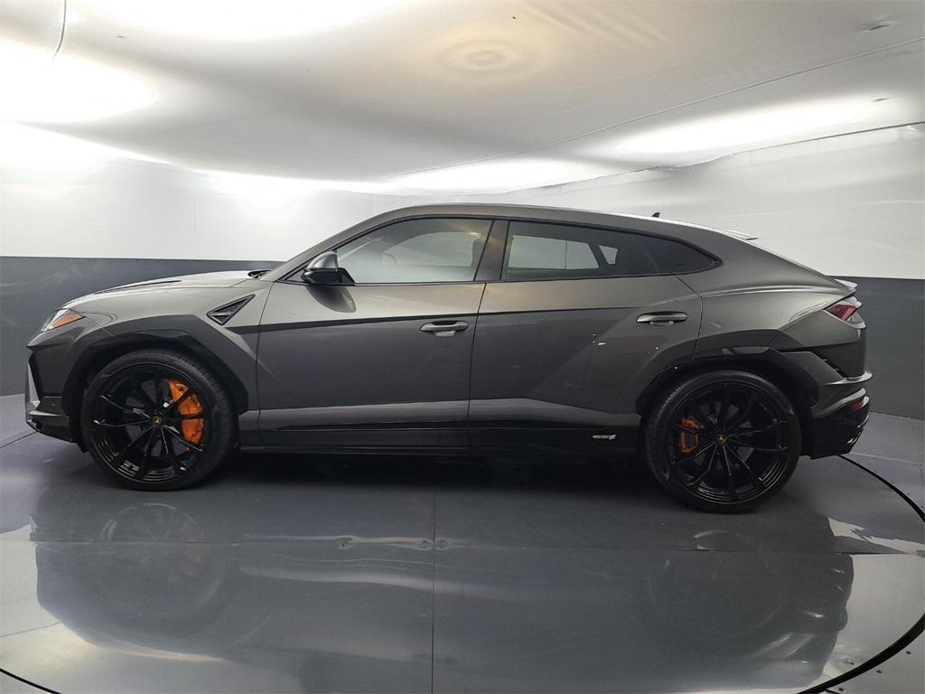 used 2024 Lamborghini Urus car, priced at $268,900