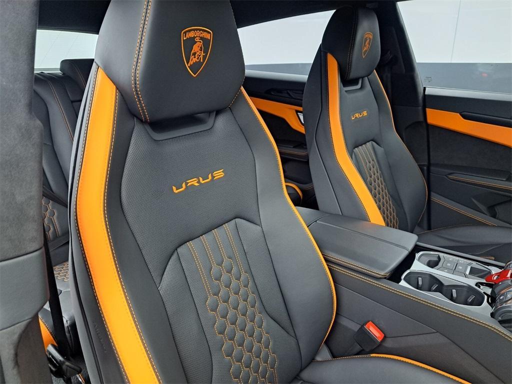 used 2024 Lamborghini Urus car, priced at $268,900