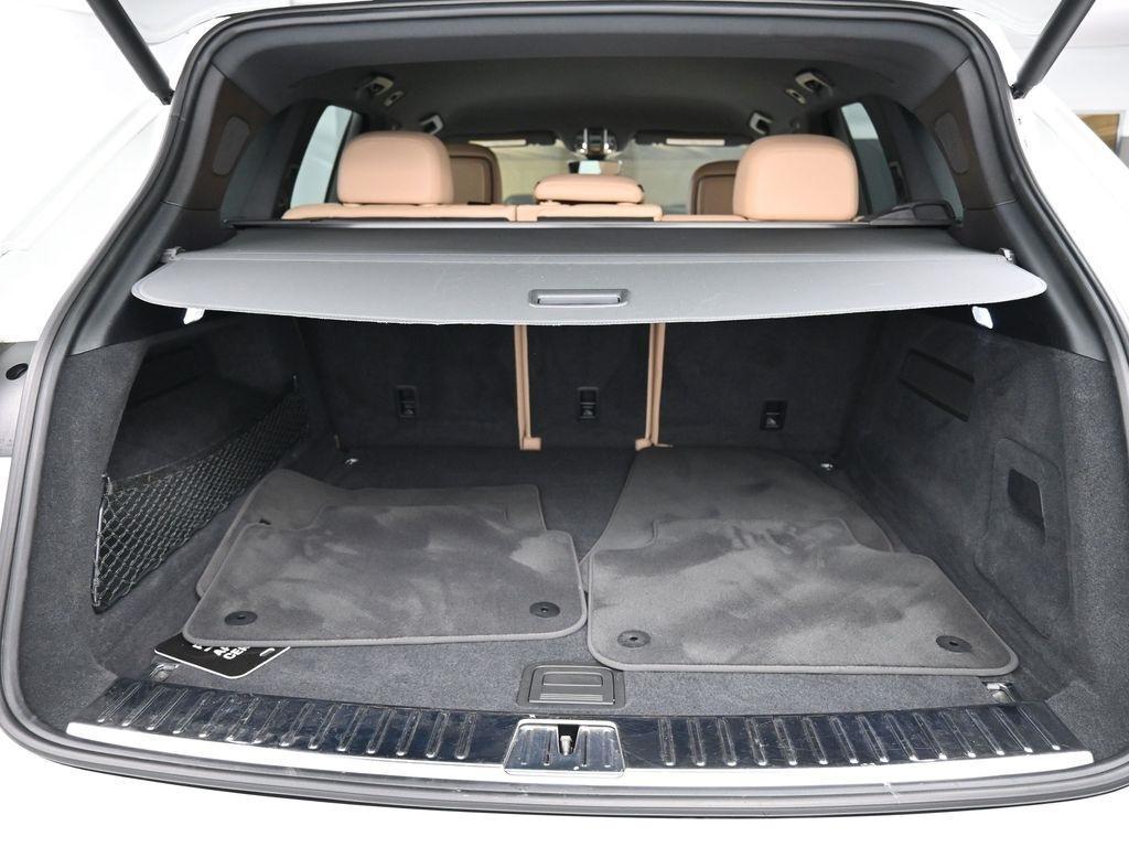 used 2020 Porsche Cayenne car, priced at $51,900