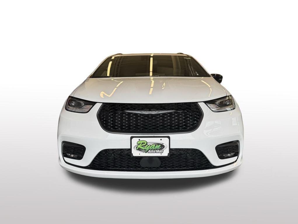 new 2026 Chrysler Pacifica car, priced at $52,136
