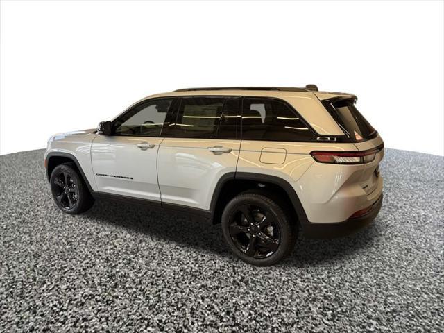 new 2025 Jeep Grand Cherokee car, priced at $49,561