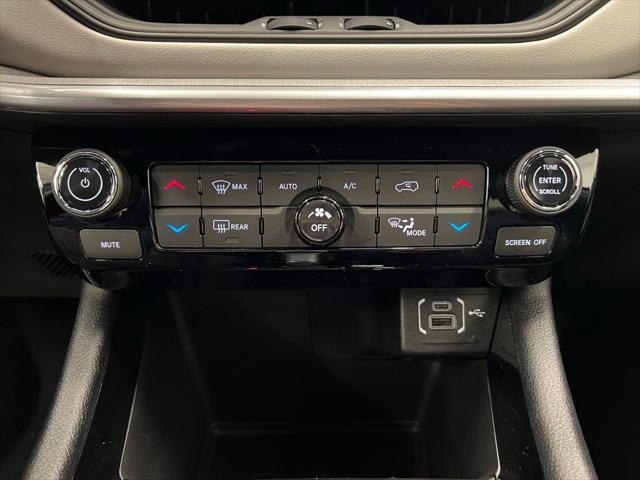 new 2025 Jeep Compass car, priced at $29,597