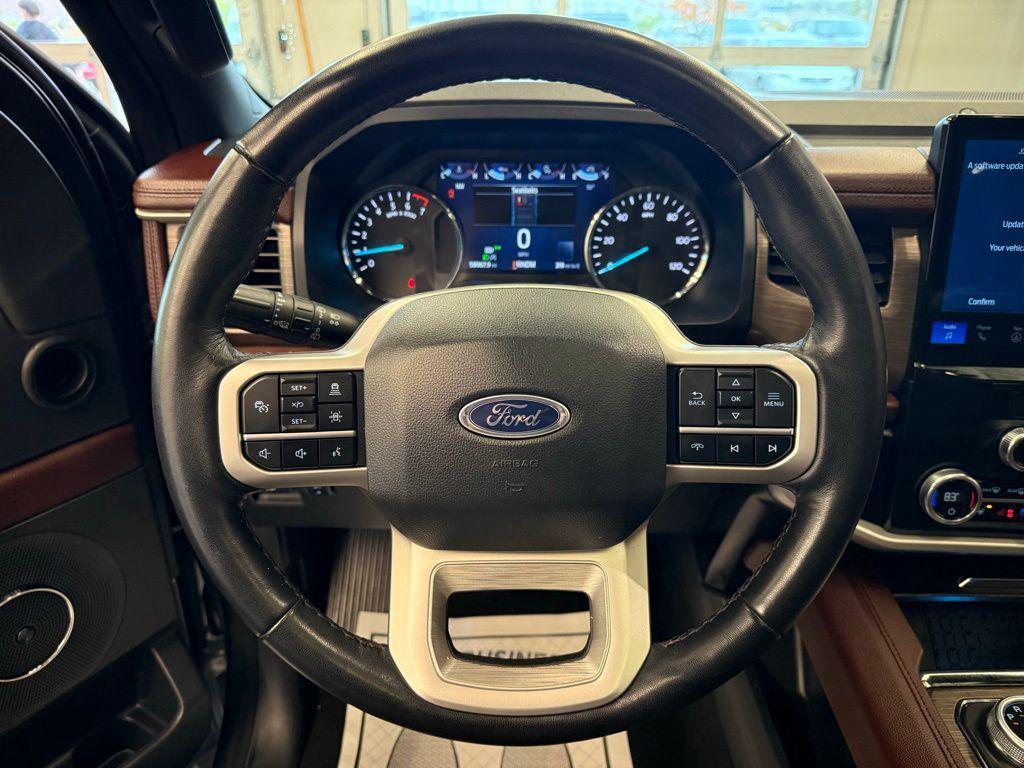 used 2024 Ford Expedition car, priced at $49,299