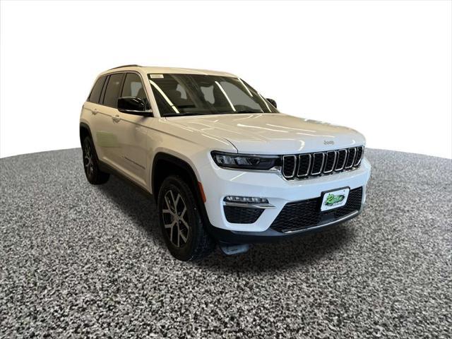 new 2025 Jeep Grand Cherokee car, priced at $43,195