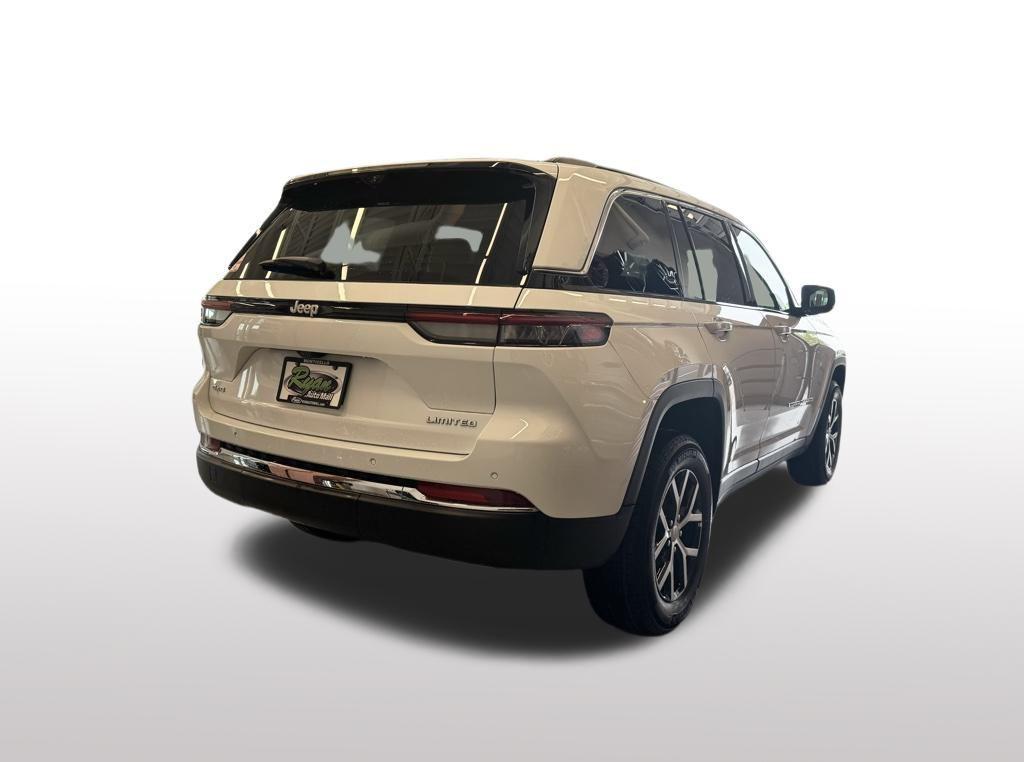 new 2025 Jeep Grand Cherokee car, priced at $43,571