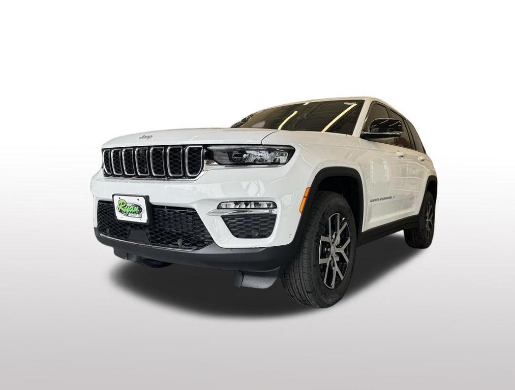 new 2025 Jeep Grand Cherokee car, priced at $43,571