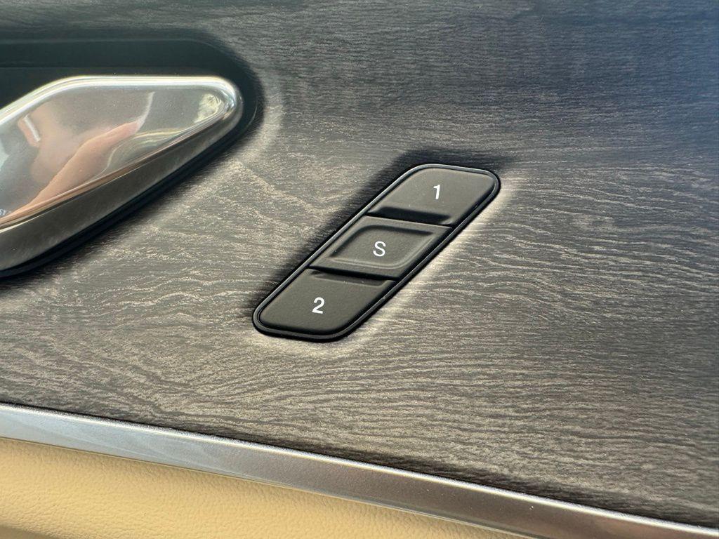 new 2025 Jeep Grand Cherokee car, priced at $43,571