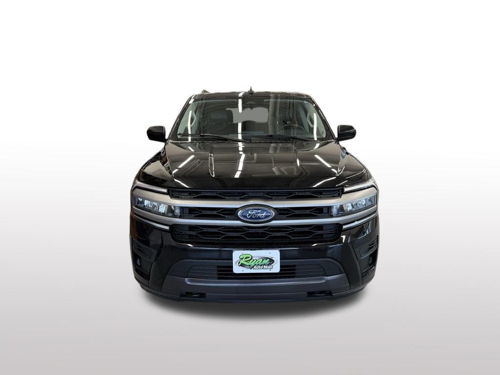 used 2023 Ford Expedition car, priced at $40,499