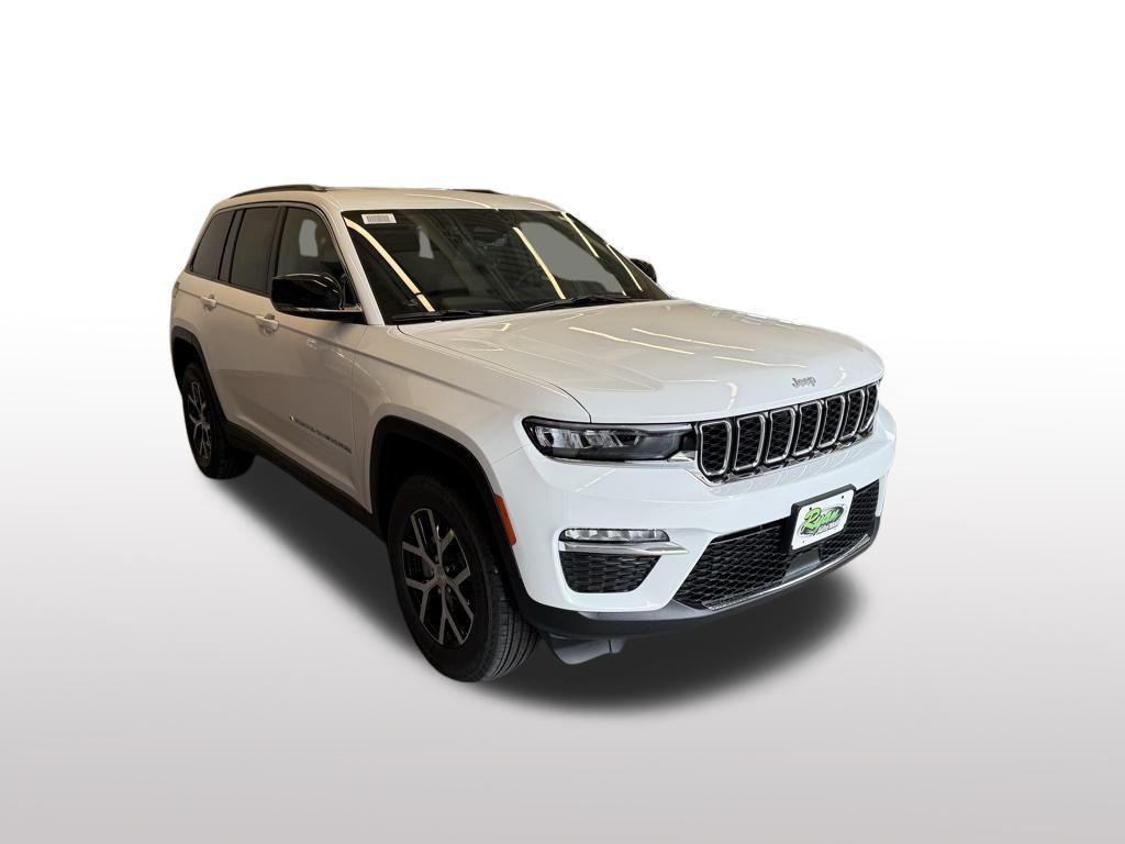 new 2025 Jeep Grand Cherokee car, priced at $38,689