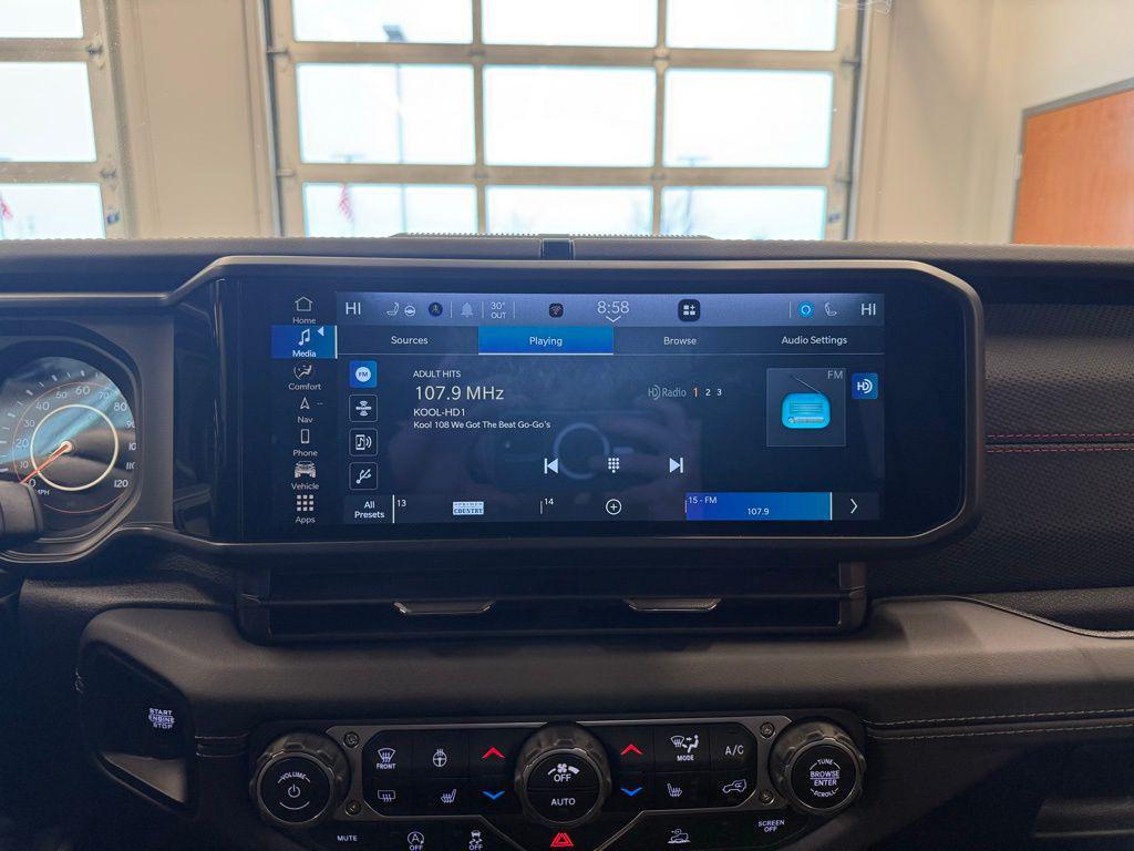 new 2025 Jeep Gladiator car, priced at $50,464