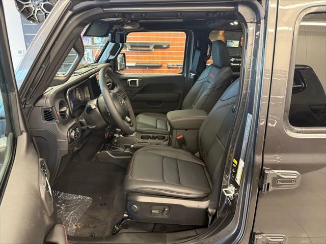 new 2025 Jeep Gladiator car, priced at $51,367