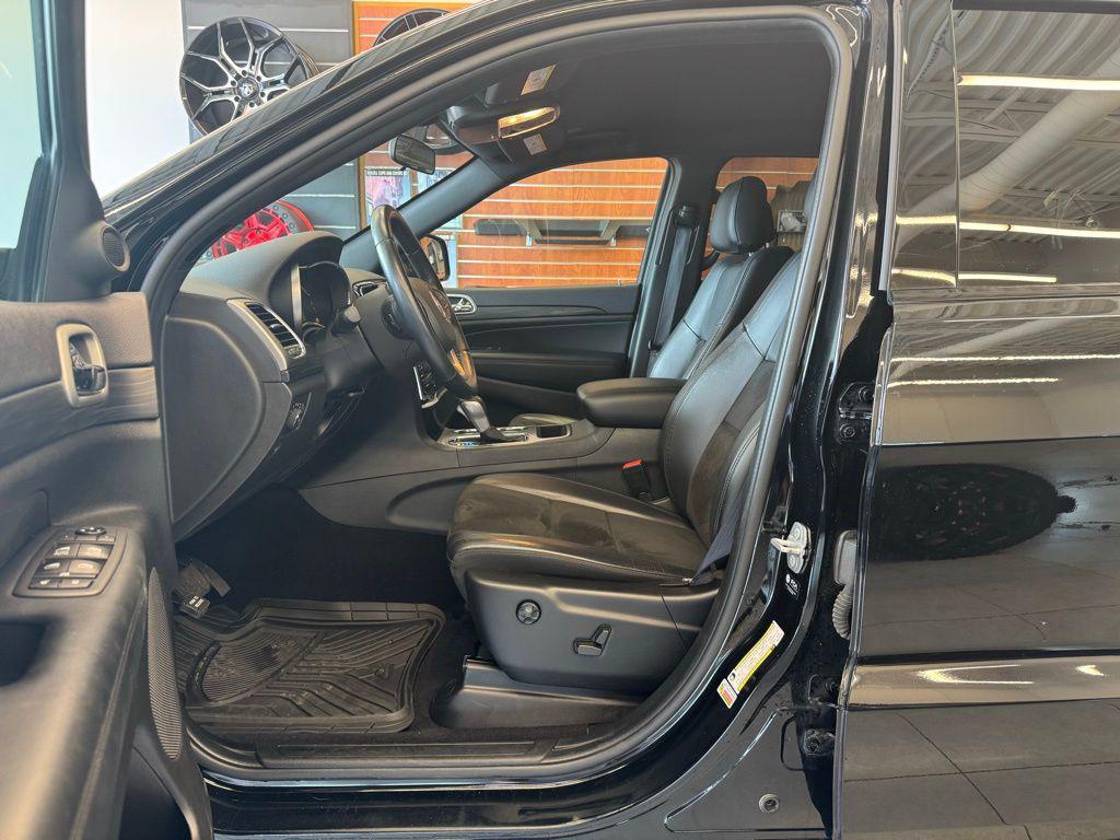 used 2021 Jeep Grand Cherokee car, priced at $25,999