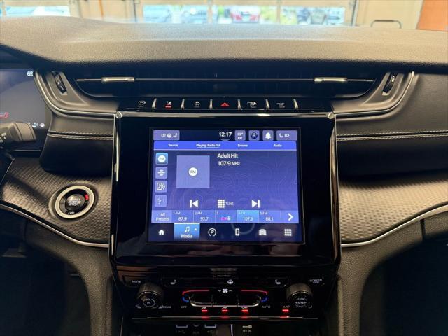 used 2024 Jeep Grand Cherokee car, priced at $35,997
