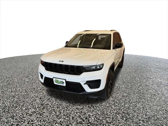 used 2024 Jeep Grand Cherokee car, priced at $35,997