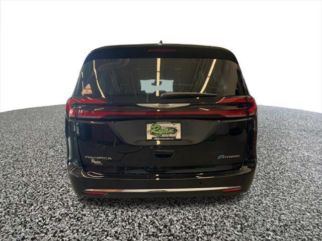 new 2025 Chrysler Pacifica Hybrid car, priced at $37,481