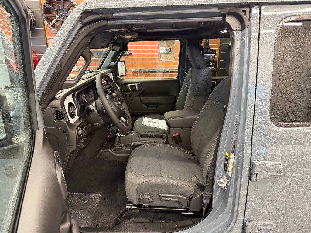 new 2026 Jeep Wrangler car, priced at $51,609