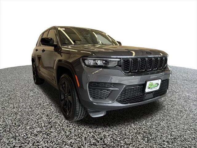 new 2024 Jeep Grand Cherokee car, priced at $40,170