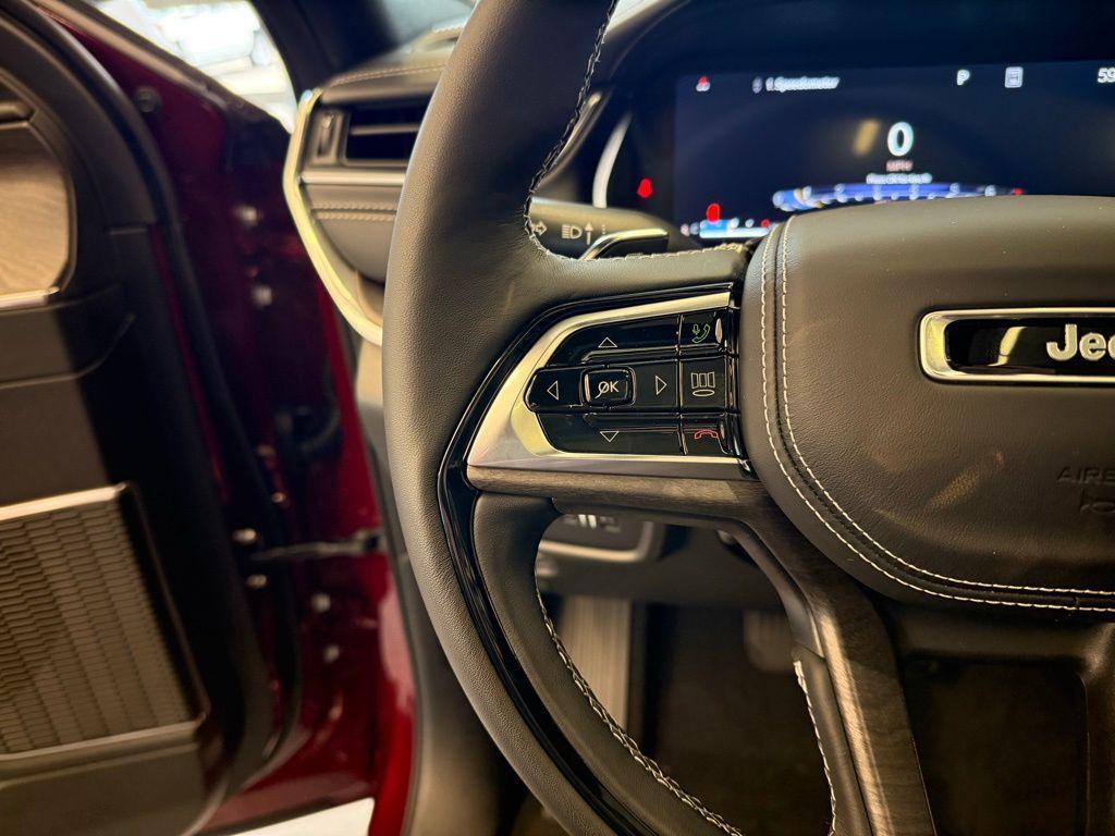 new 2025 Jeep Grand Cherokee car, priced at $58,983