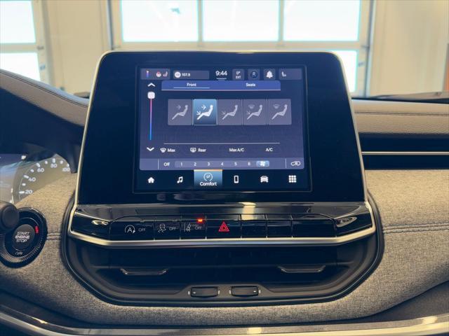 new 2025 Jeep Compass car, priced at $25,098