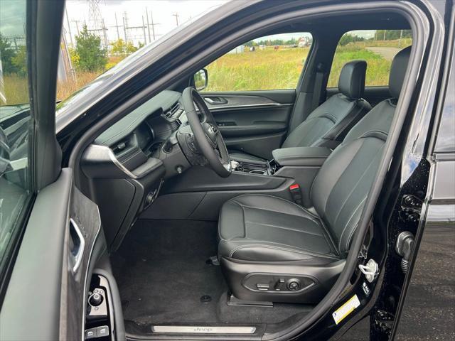 new 2024 Jeep Grand Cherokee L car, priced at $55,880