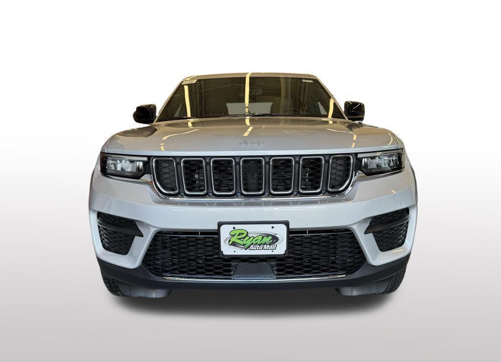 new 2025 Jeep Grand Cherokee car, priced at $37,345