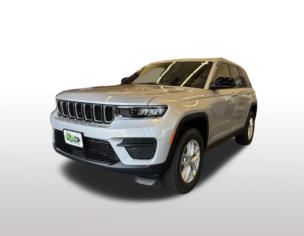new 2025 Jeep Grand Cherokee car, priced at $37,345