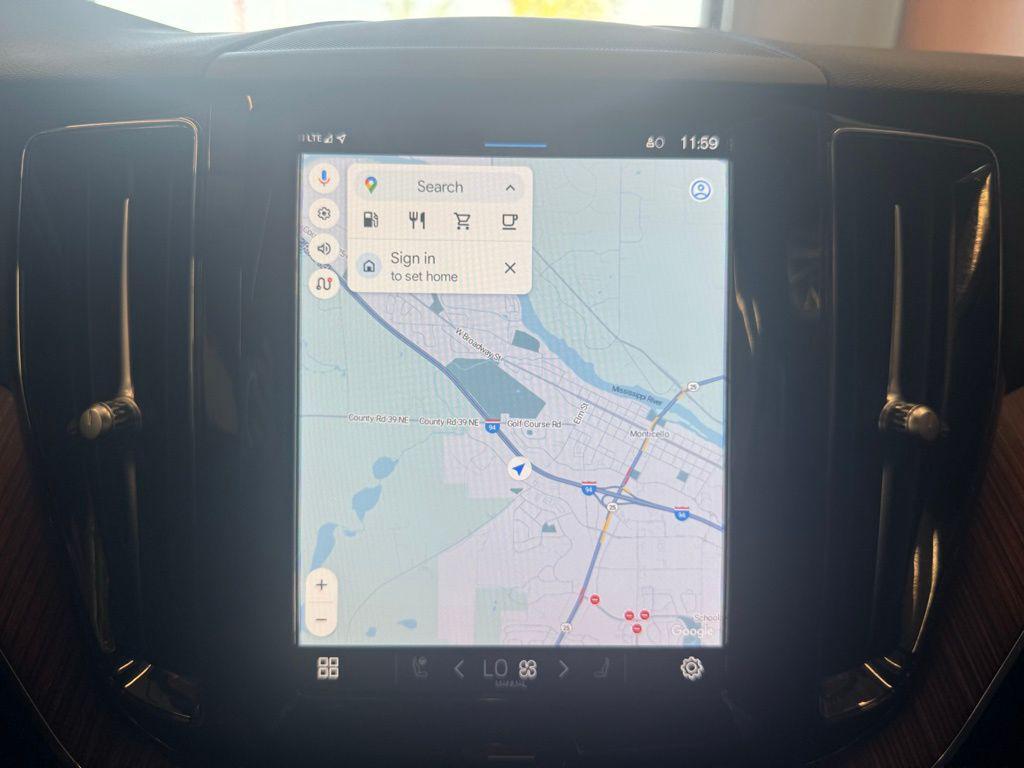 used 2024 Volvo XC60 car, priced at $38,997