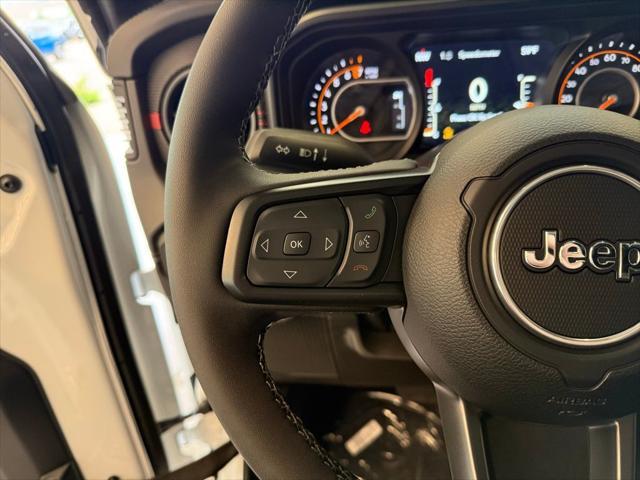 new 2025 Jeep Gladiator car, priced at $46,017