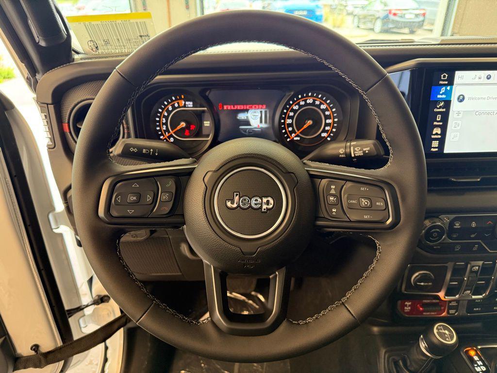 new 2025 Jeep Gladiator car, priced at $45,985