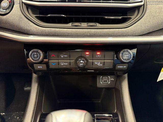 new 2025 Jeep Compass car, priced at $26,492