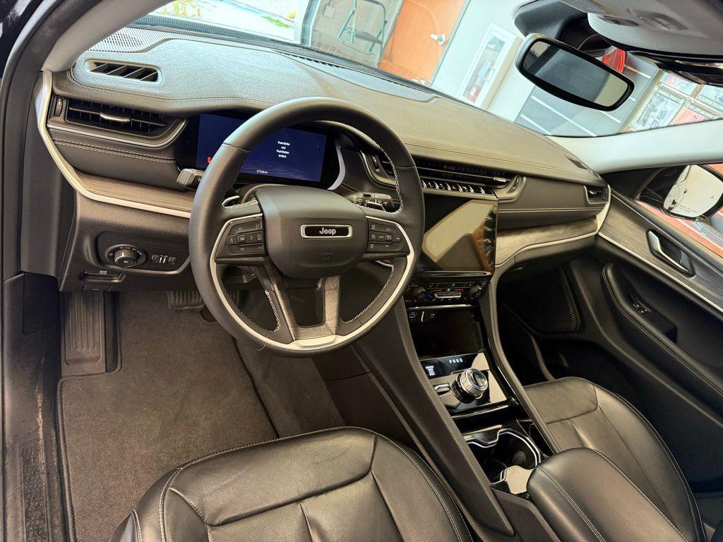 used 2023 Jeep Grand Cherokee car, priced at $32,599