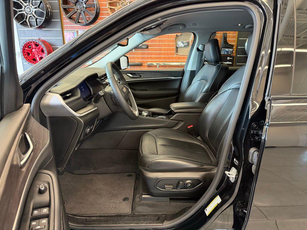 used 2023 Jeep Grand Cherokee car, priced at $32,599