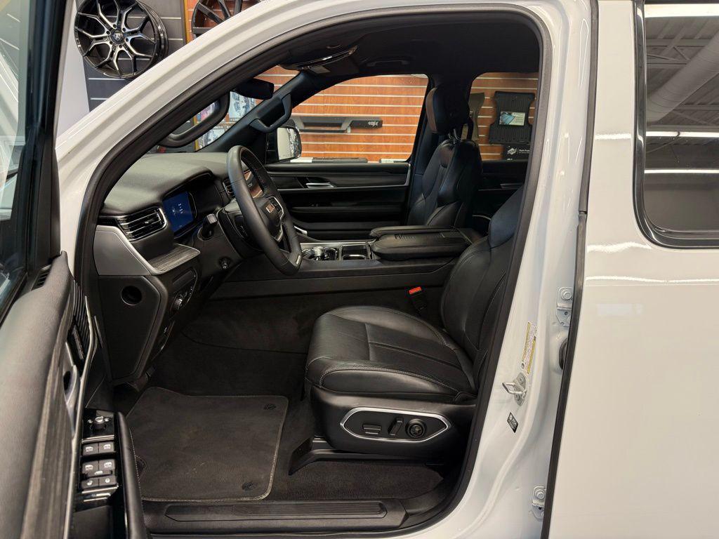 used 2023 Jeep Wagoneer L car, priced at $42,997