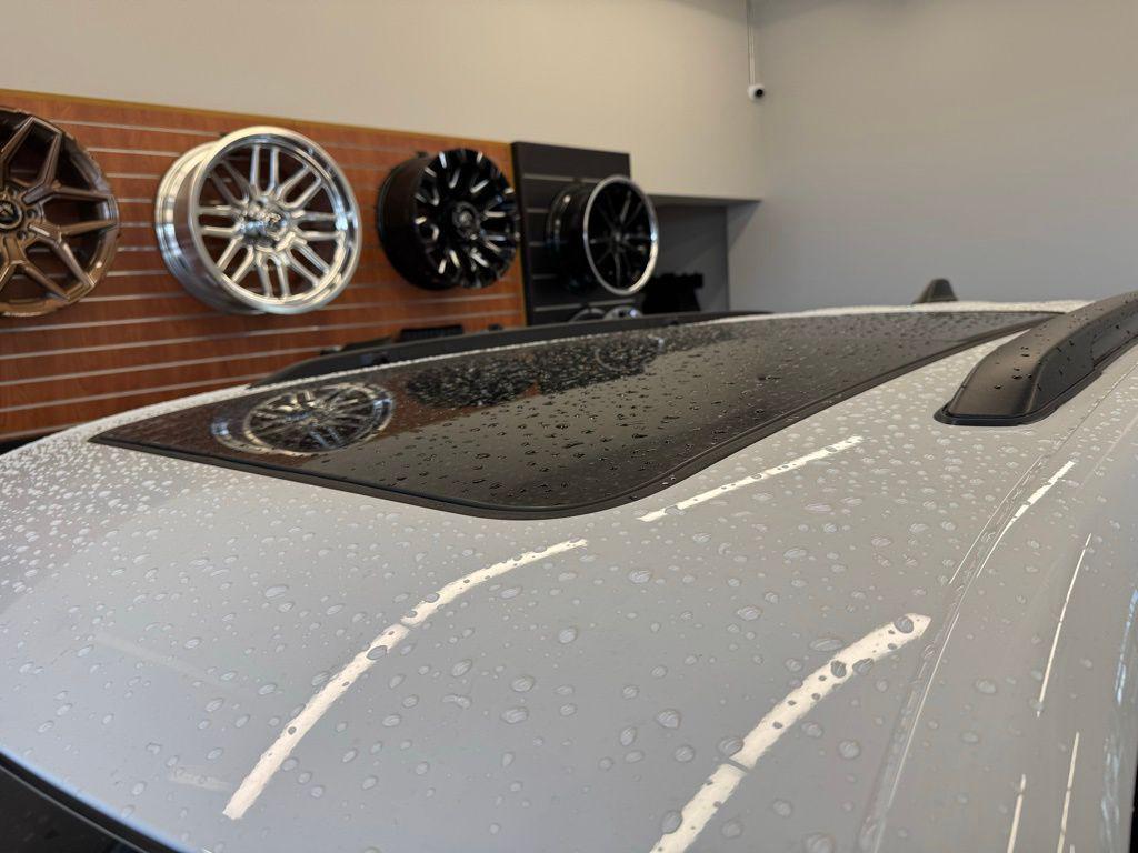new 2025 Jeep Grand Cherokee car, priced at $43,882