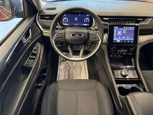 used 2023 Jeep Grand Cherokee car, priced at $25,399