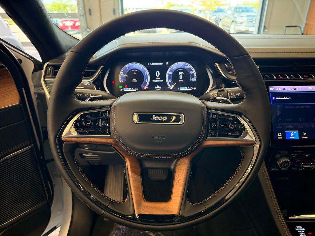new 2025 Jeep Grand Cherokee car, priced at $63,111