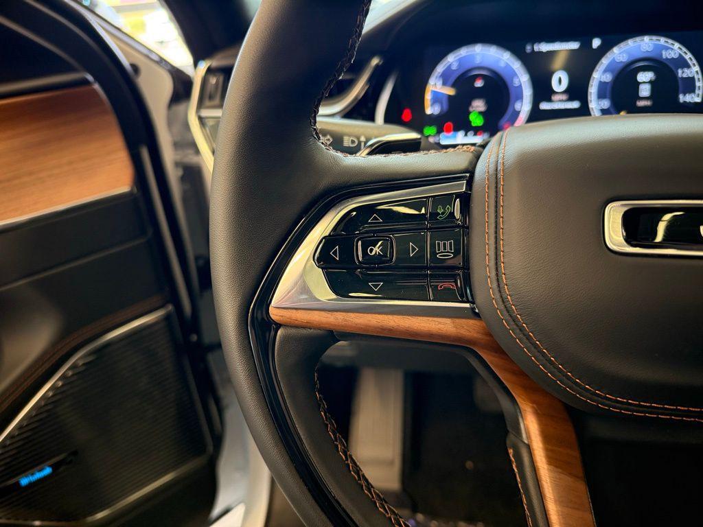 new 2025 Jeep Grand Cherokee car, priced at $63,111